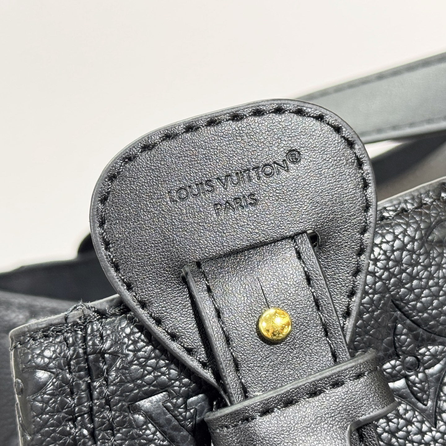 New Fashion and Versatile Handbag 1025092201