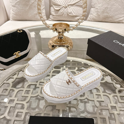 CNL's new thick-soled slippers 0725082204