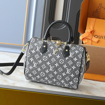 Handmade Leather Speedy Bandouliere CWT01041207