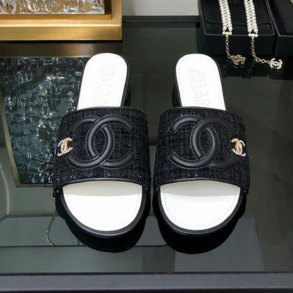 Luxurious new shoes sandals 1024052416