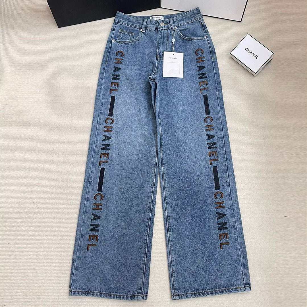 Fashion and versatile denim loose trousers with embroidered letters 1024021801