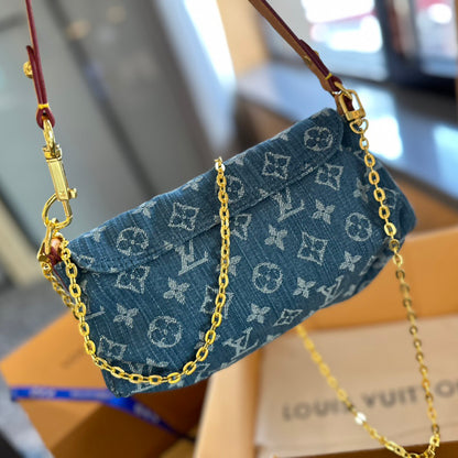Denim chain armpit bag  1824042102