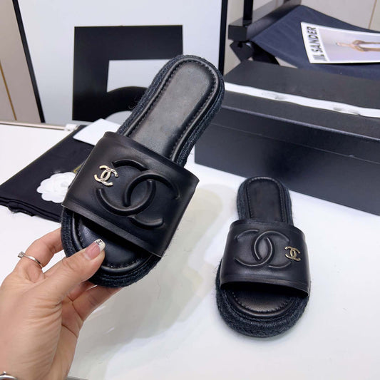 23 Ladies Fashion Luxury slipper and flip-flop S009