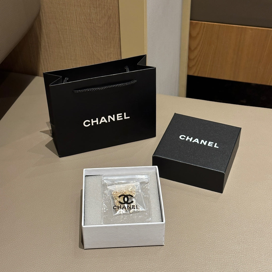 Metal small love necklace XC0823101704