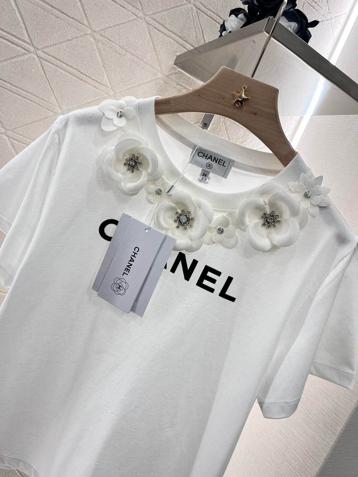 CNL Fashion Flower T-shirt 0725022804