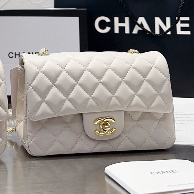 Stylish Classic CF Chain Bag XC1823081701