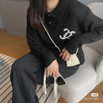 Autumn and winter limited edition embroidered logo sweater XC0823091919