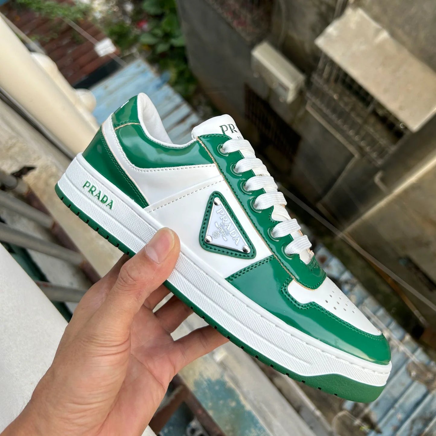 P New Women's Shoes Casual Shoes Triangle Buckle Lace-up Sneakers 1024060508