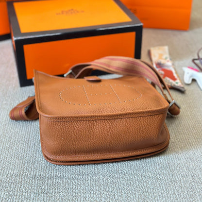 HM Evelyn Shoulder Bag 1824062401