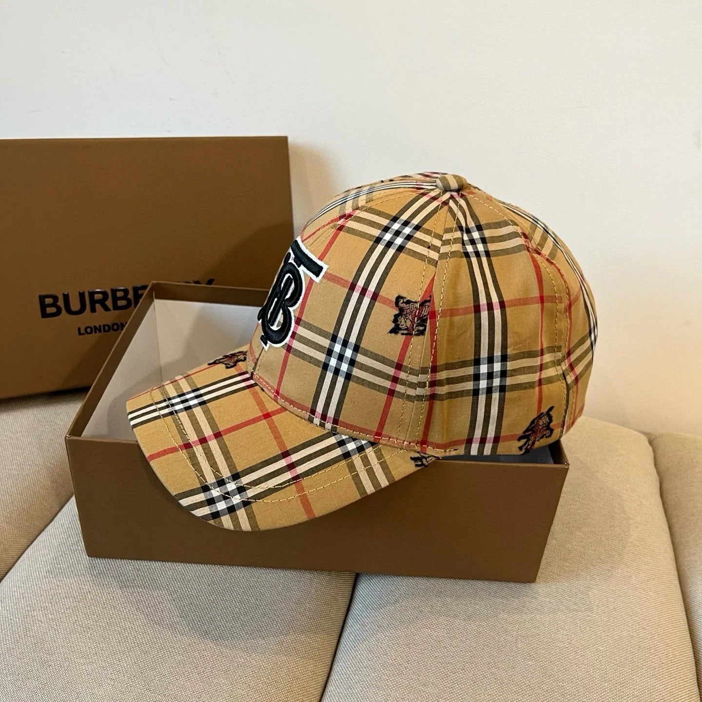 New Fashion Plaid War Horse Baseball Cap 1025051308