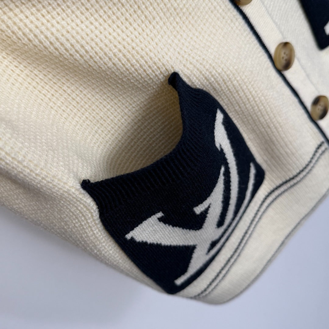 New Color-Blocked Pocket V-Neck Long-Sleeve Knit Sweater 1025092323