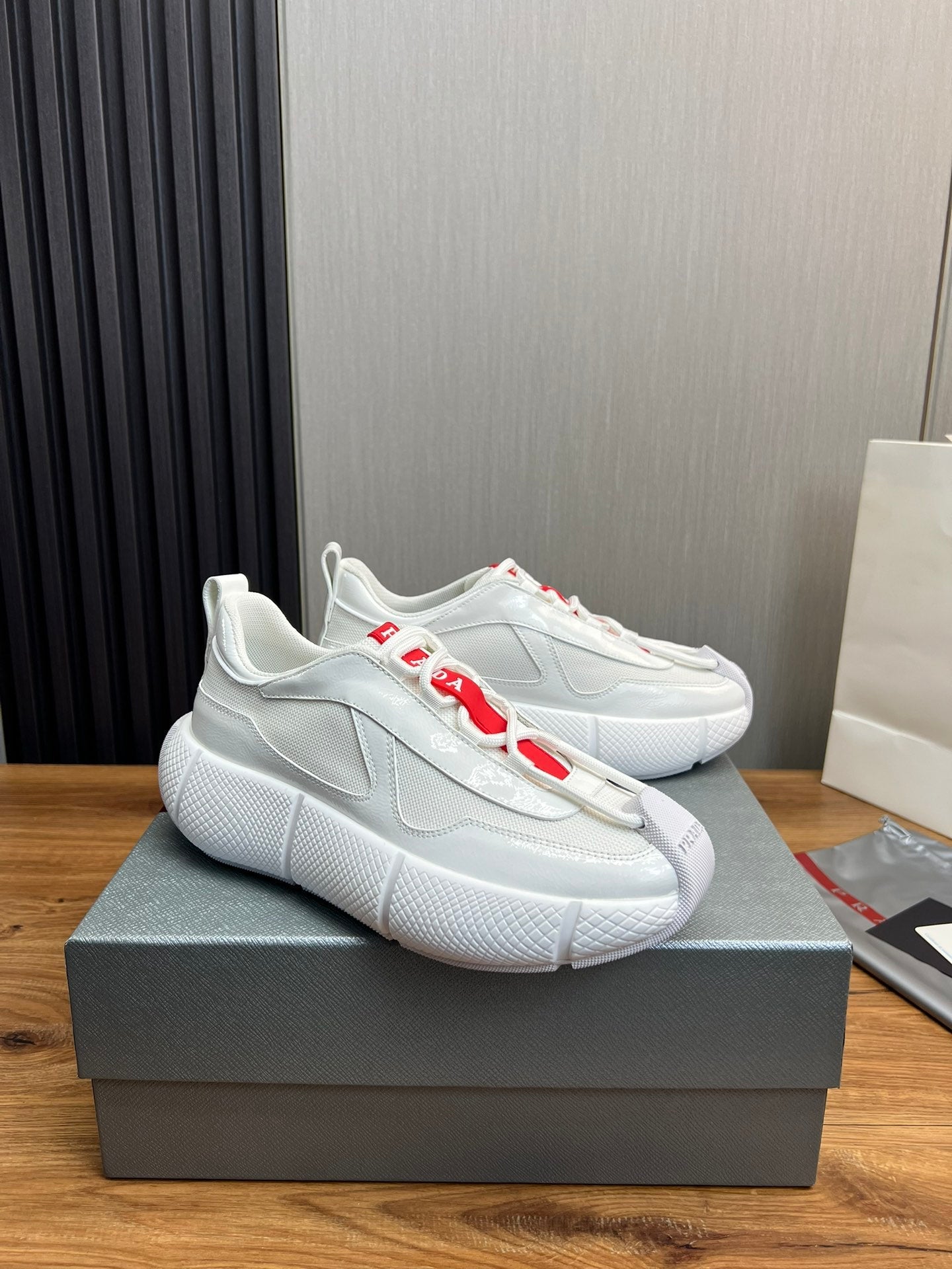 PR patent leather and mesh lace-up sneakers 0724111901