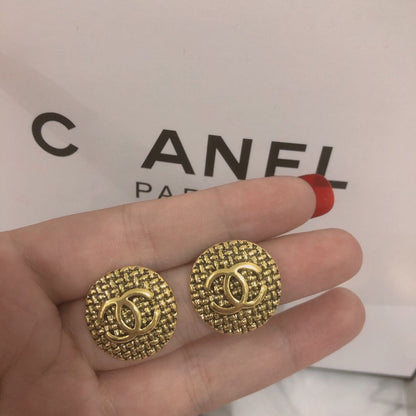 Fashion and versatile high-end earrings PD10062608