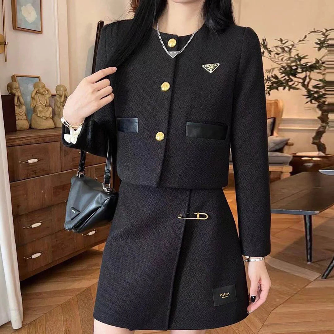 New versatile small jacket and skirt set 1024011025