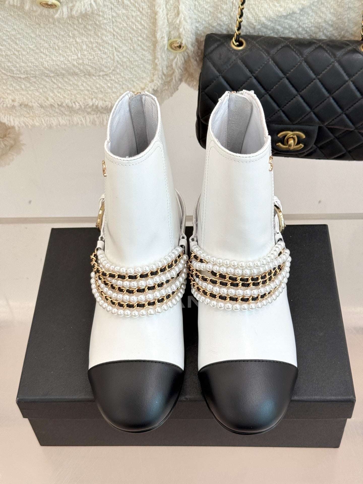CNL25ss new fashionable pearl chain ankle boots 0725090810
