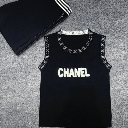 New Style Personalized Western Style Classic Knitted Slim Fit Bottoming Vest Set 1024022909