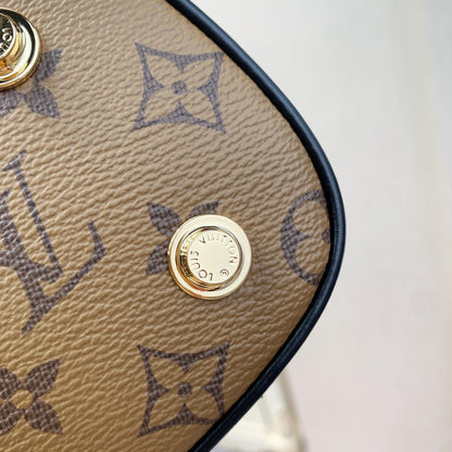 Luxury-VL VANITY Small Handbag Cosmetic Bag PD0423081608