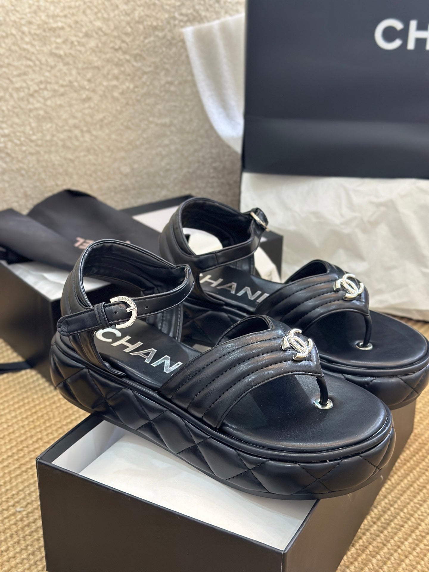 CNL fashion diamond thick-soled sandals 0725050802