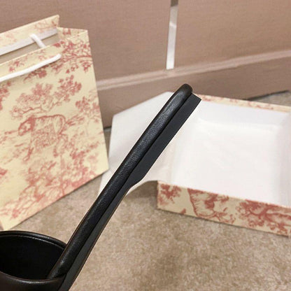 New Sandals Fashion Square Toe Beach One-word Sandals 1024040206