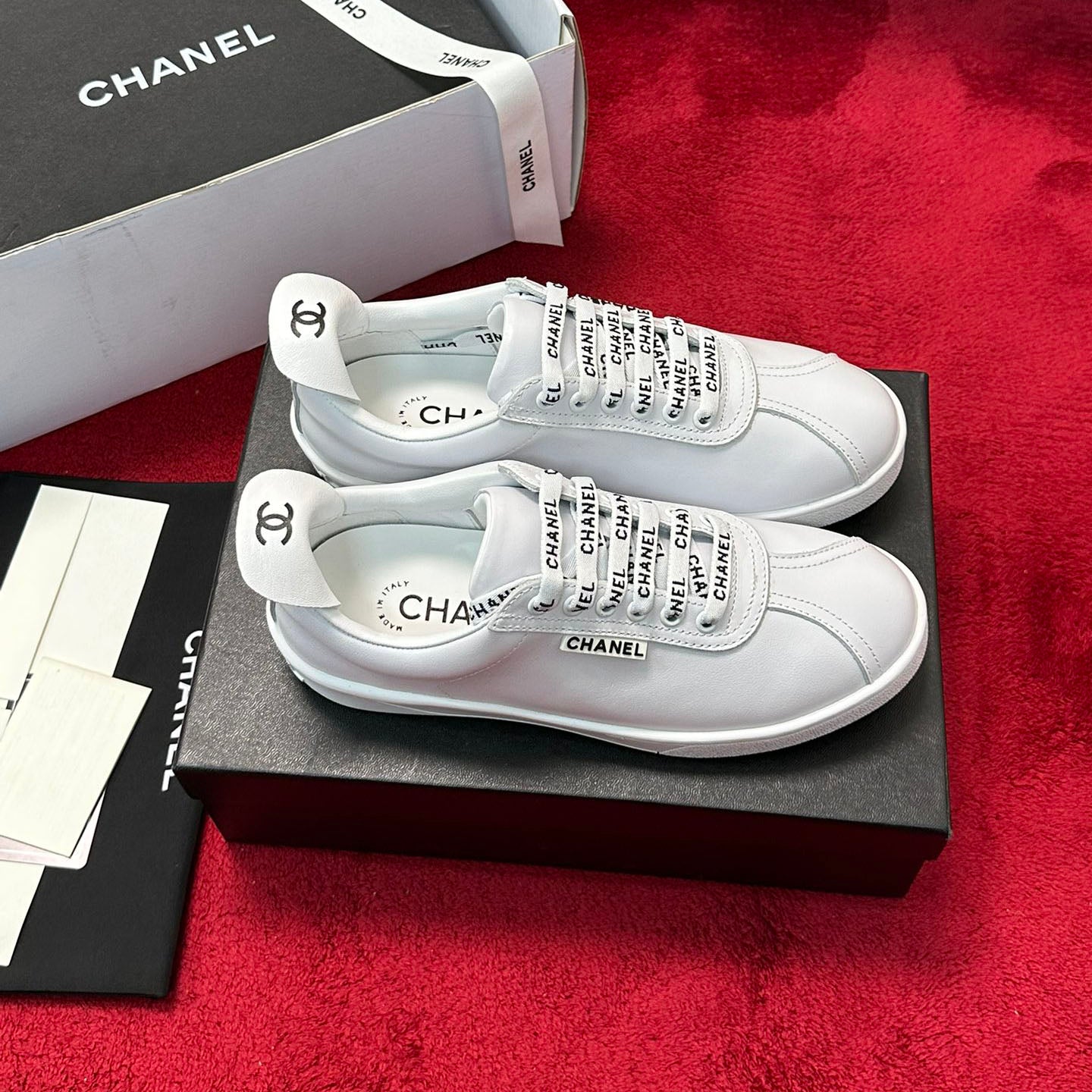 CH Fashion Lace-Up Sneakers XC24092327