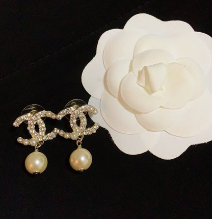 Pearl Pendant Earrings