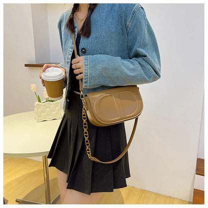 New Fashion Shoulder Crossbody Saddle Bag 1024070320