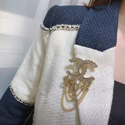 Fashion versatile tassel brooch PD10052603