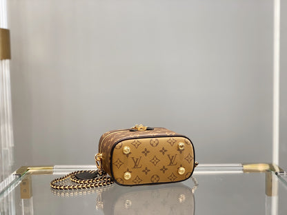 Luxury-VL VANITY Small Handbag Cosmetic Bag PD0423081608