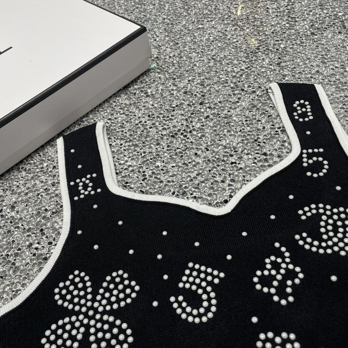 New Sleeveless Top Design Sense Short Sling Base Shirt 1024031115