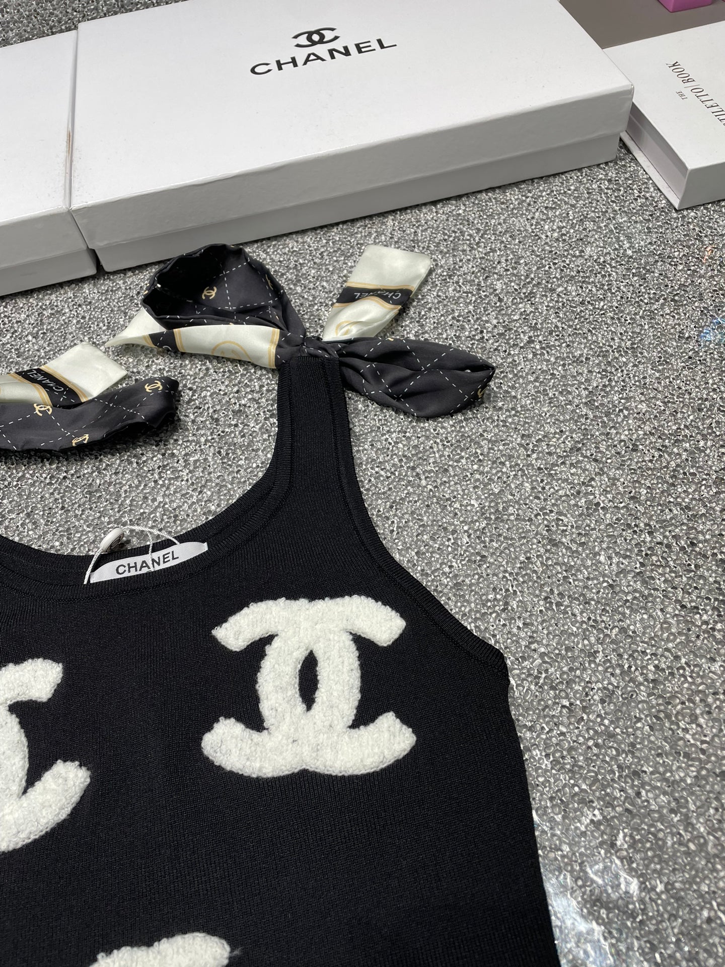 Summer new style tie bow jacquard knitted vest 0724042302