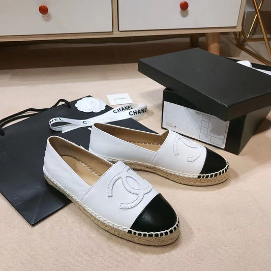 White Fashion fashionLogo Modern Women Leisure Shoes