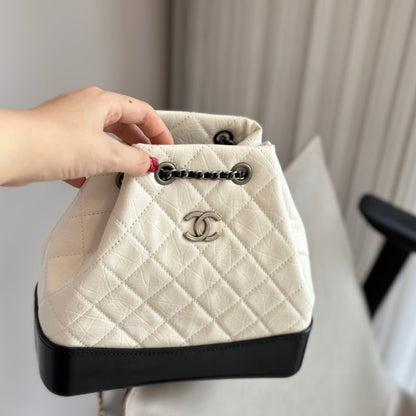 CH Gabrielle Hobo Backpack fb0424091024