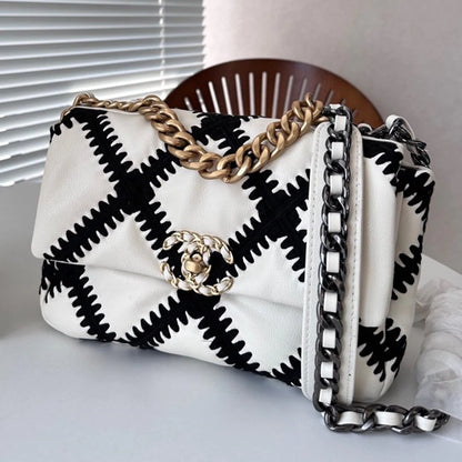 New fashionable versatile crossbody bag 1024012311