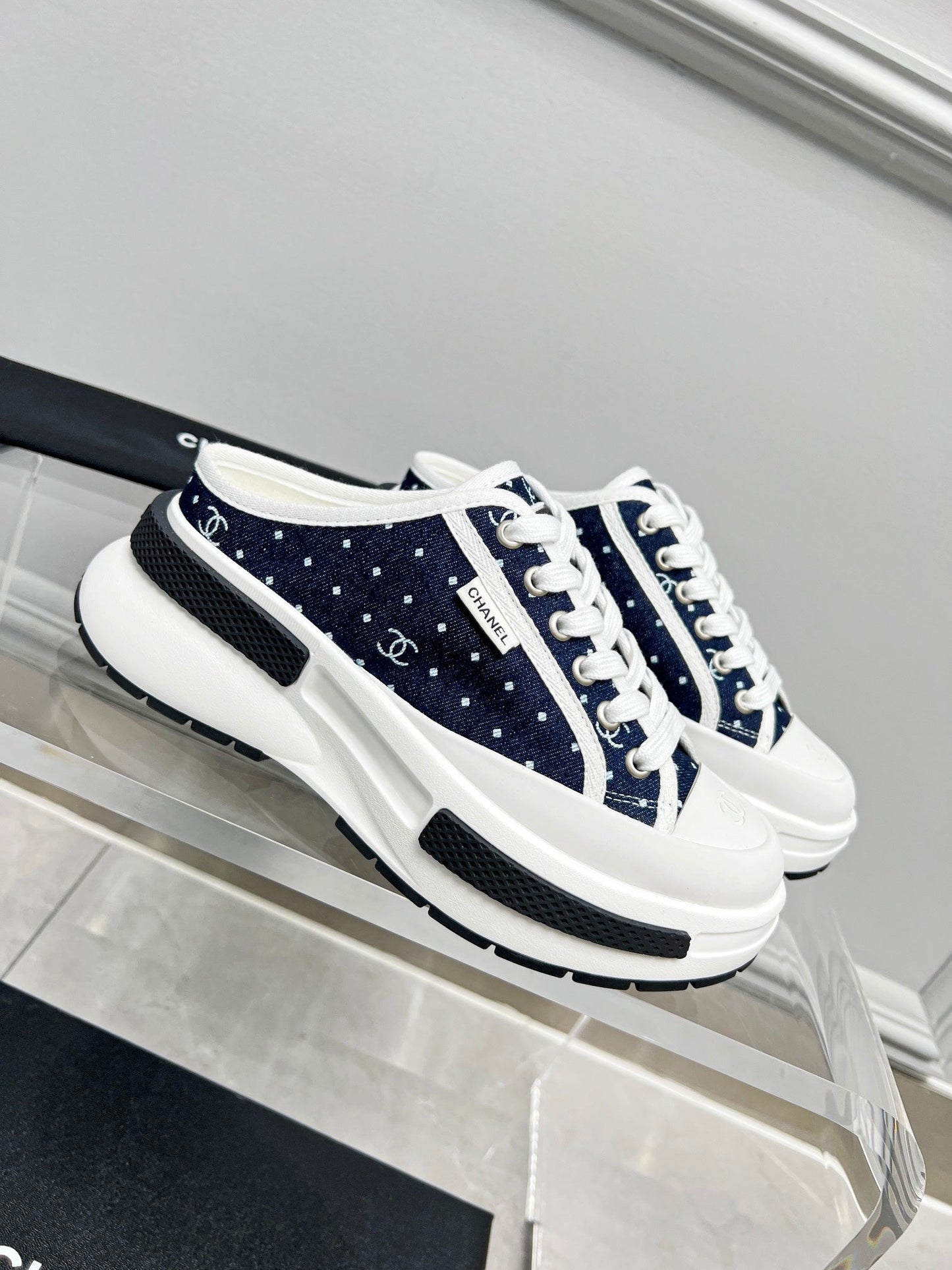 Glow in the dark starry canvas shoes XC0823082402