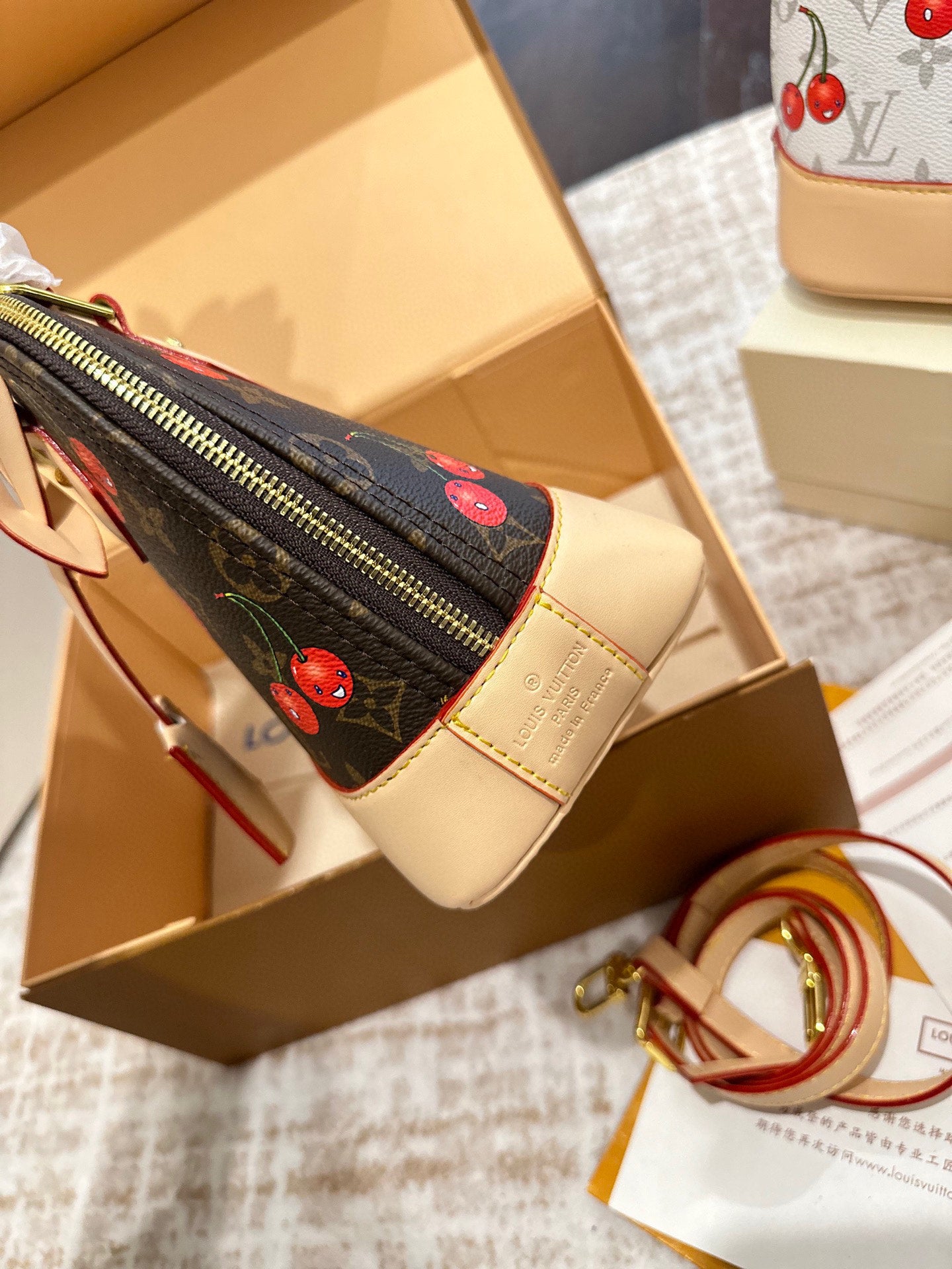 Lvv fashion cherry shell bag 0725071804