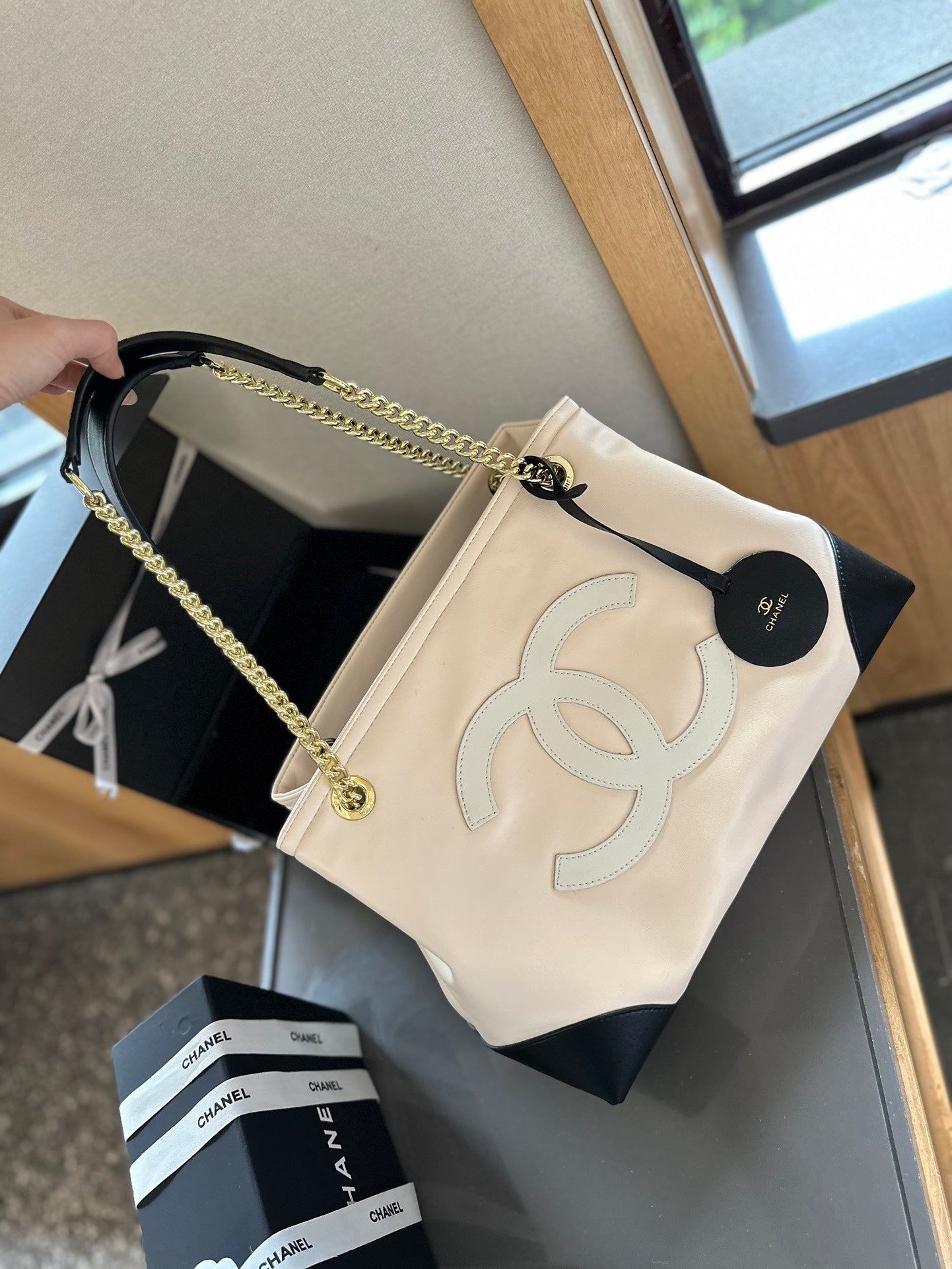 CNL Fashion 𝘝𝘪𝘯𝘵𝘢𝘨𝘦 Tote Bag 0724100801