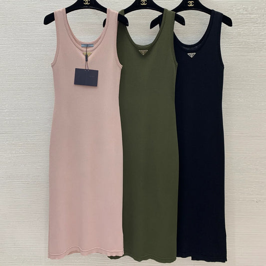New P's Classic Triangle Label Long Knit Dress 1025070207