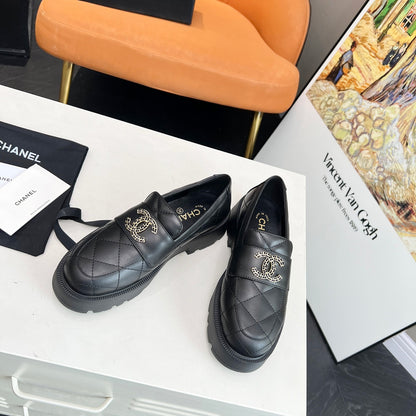 CH Thick-soled Retro Fashion Women's Shoes fb04240909029