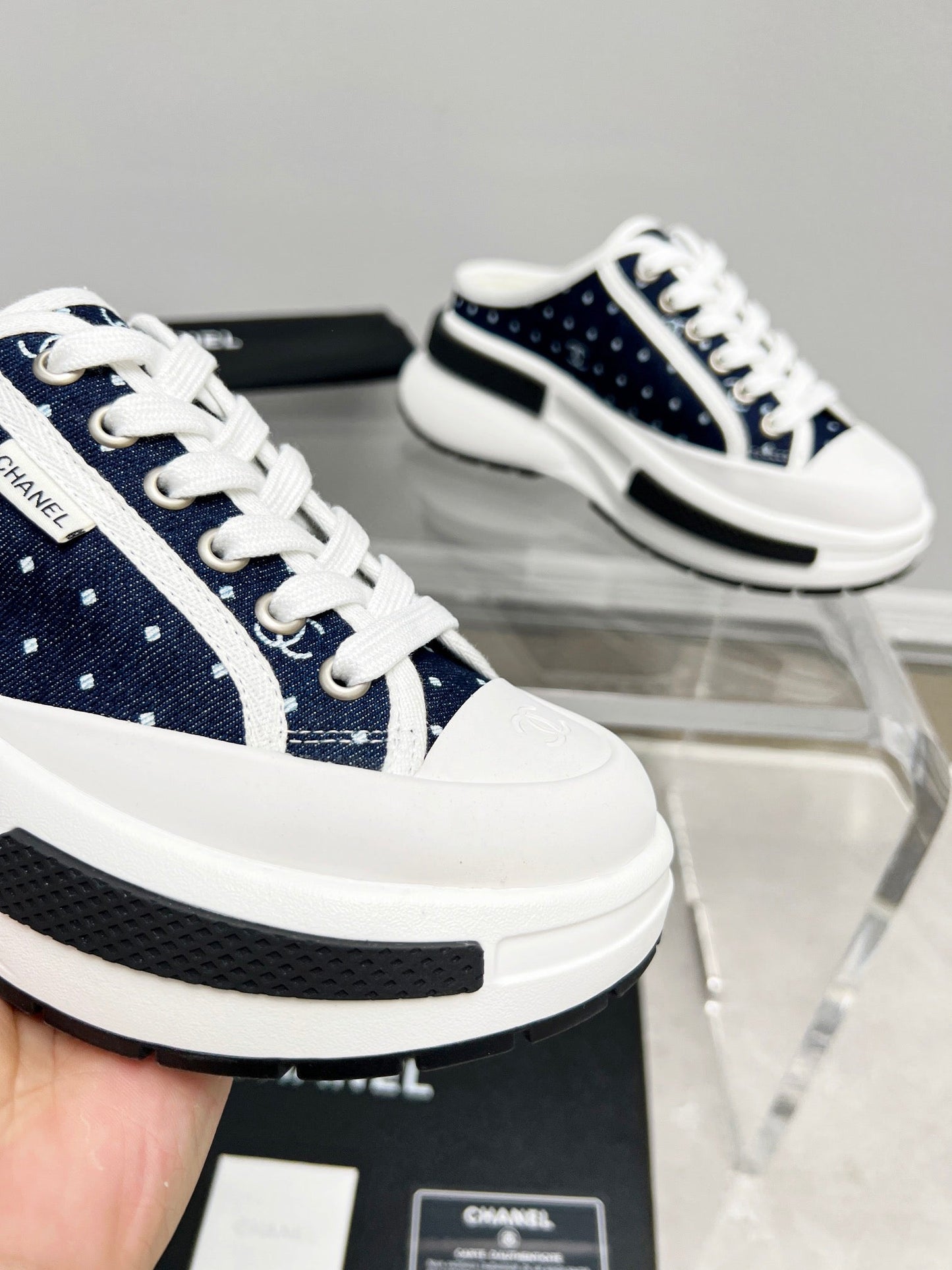 Glow in the dark starry canvas shoes XC0823082402