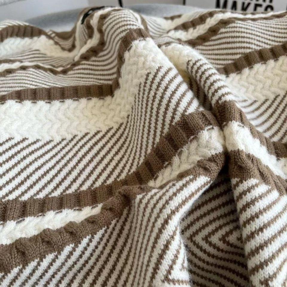 Loose pullover lazy style knitted sweater 0823120702