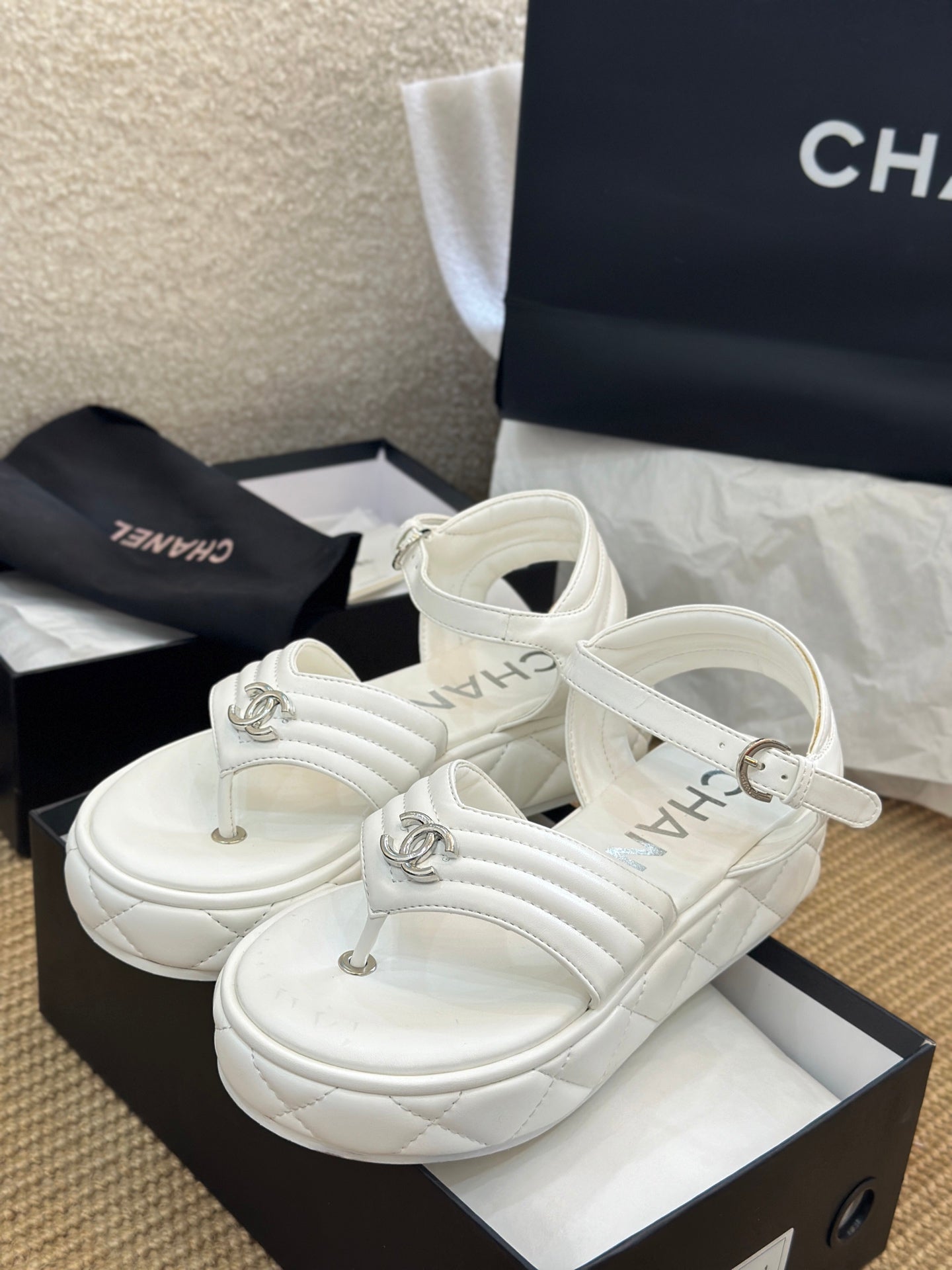 CNL fashion diamond thick-soled sandals 0725050802