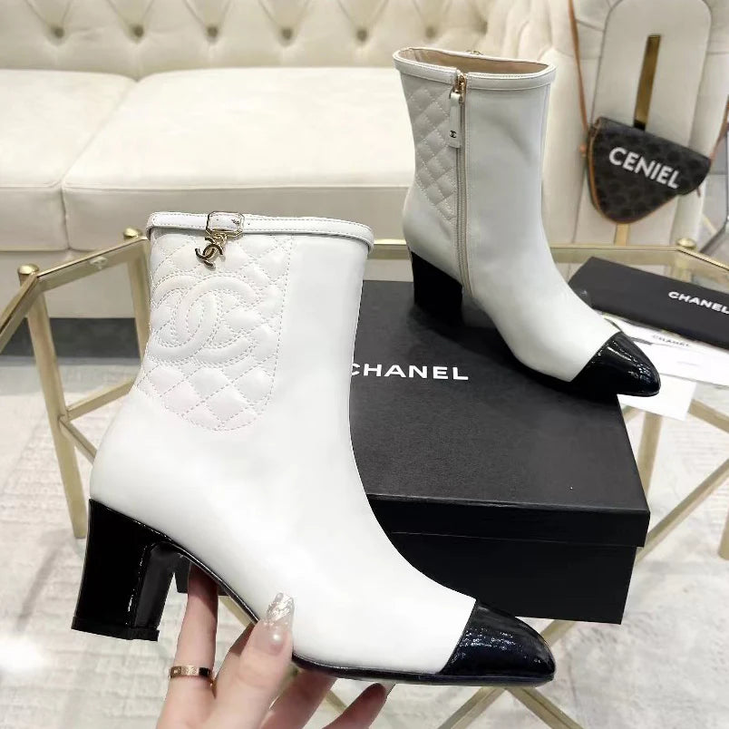 Fashionable and versatile women's boots 1024103009