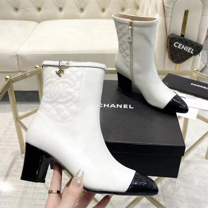 Fashionable and versatile women's boots 1024103009