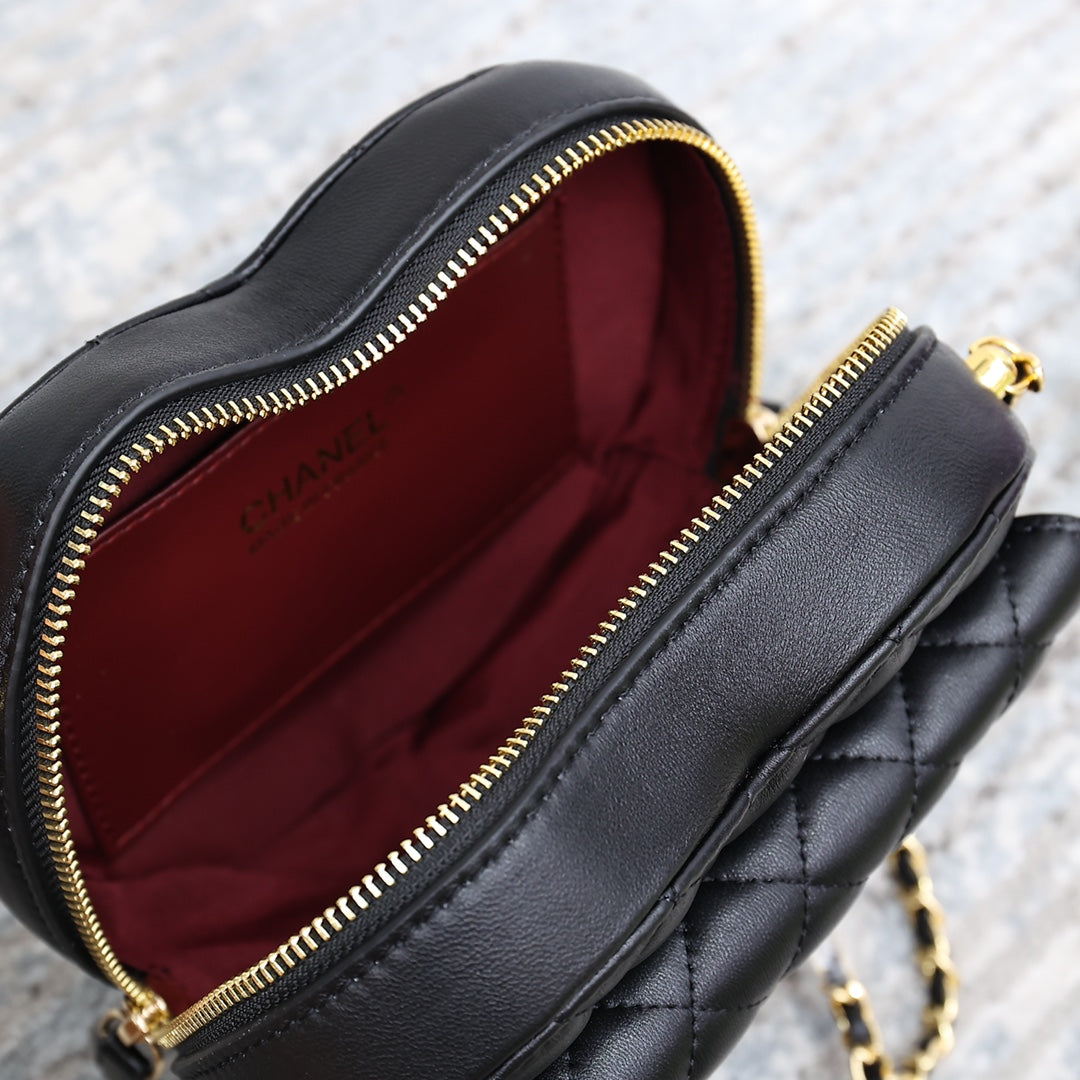 Heart Shape Vanity Case