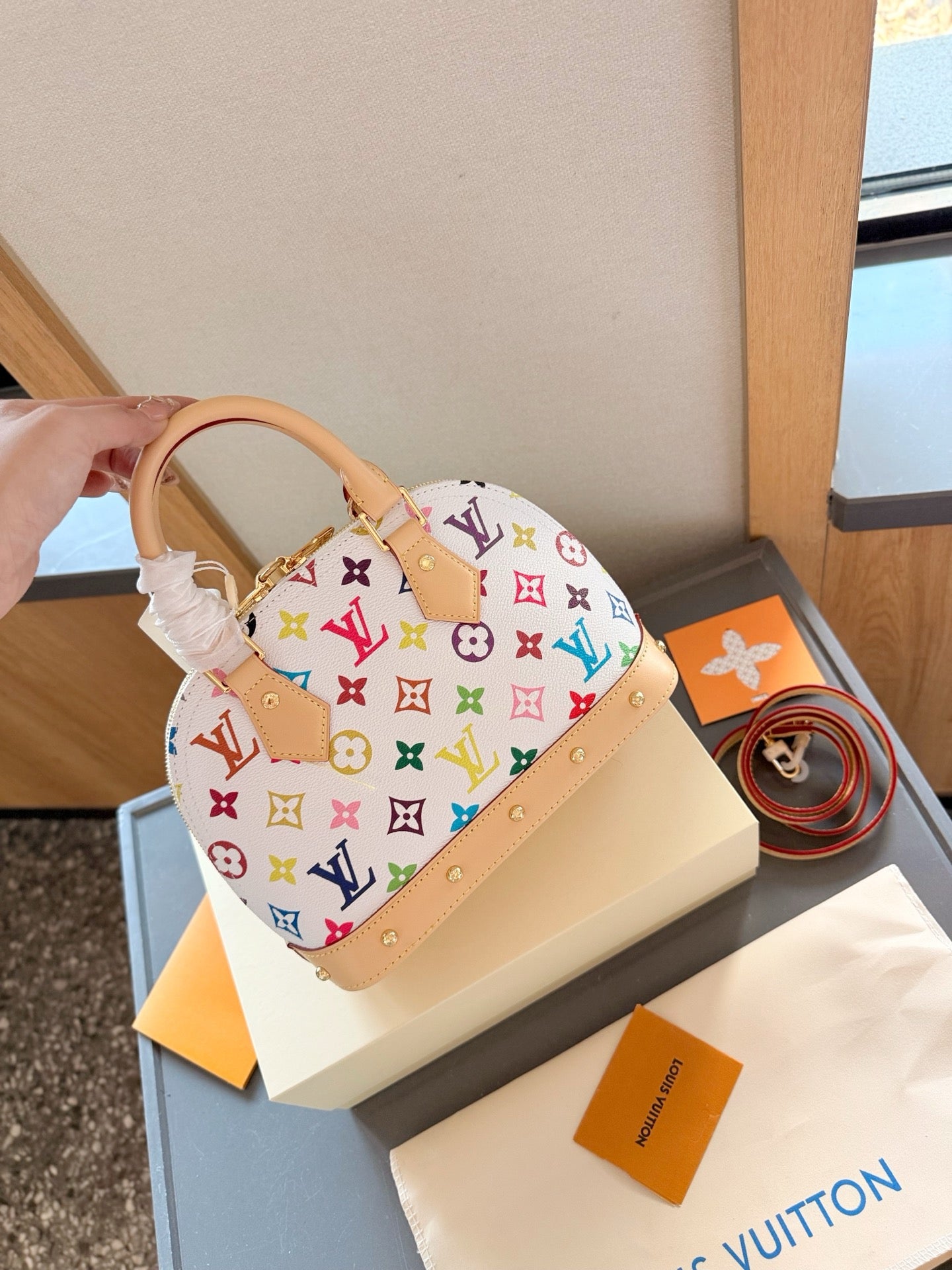 Lvv fashion 3 color shell bag 0725031910