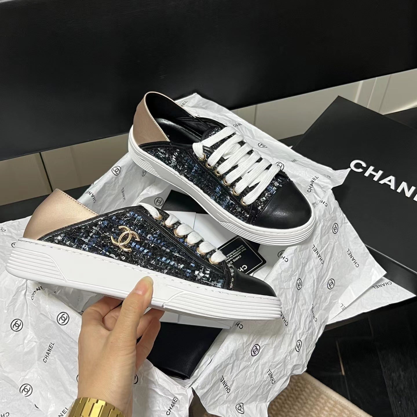 Woven Colorblock Sneakers XC16051802