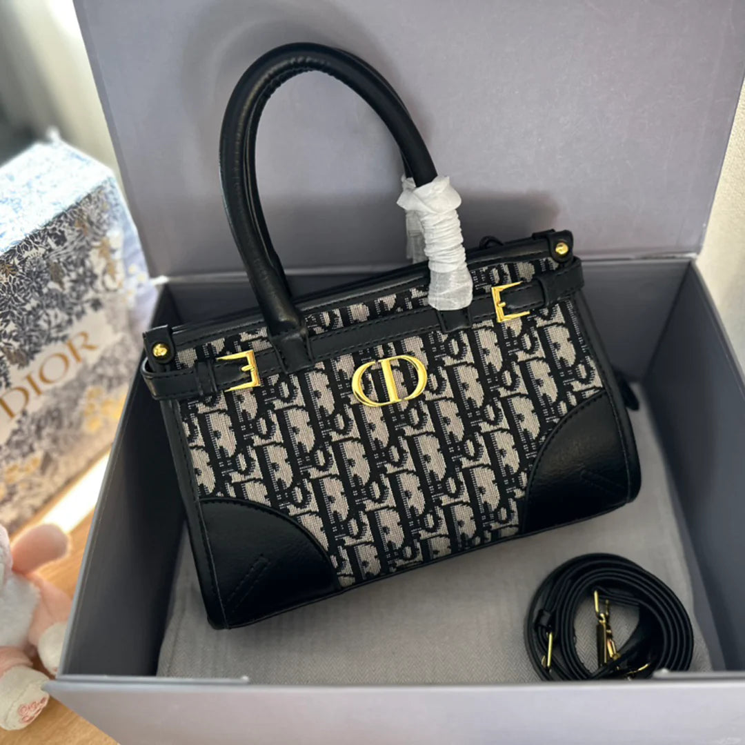 New Fashion Versatile Crossbody Bag 1024032630