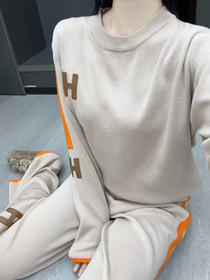 HMS Fashion Women's Knitted Suit 0725022108