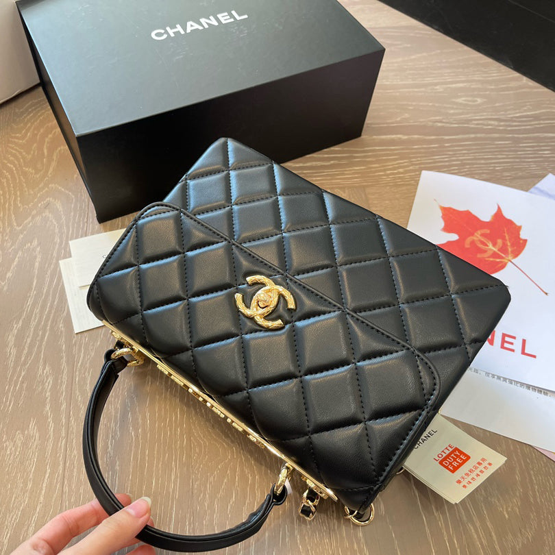 CF diamond chain handbag 1824041102