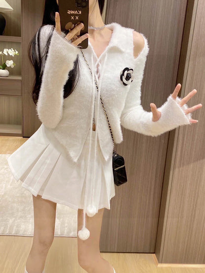 CHA Camellia Mink Fur Ball Strap Sweater 0724012303